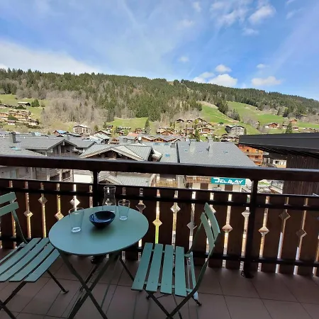 Rénové Avec Balcon, Centre Station, 2 Pers, Accès Direct Pistes Et Commerces - Fr-1-598-109 Appartement Les Gets
